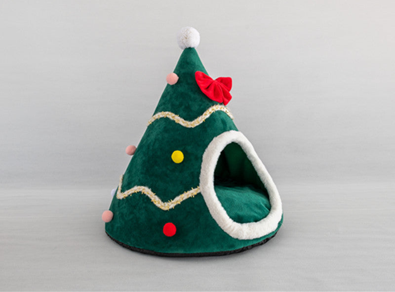 Cat Bed – Warm Holiday Pet Nest in Christmas Hat Style - Bitora