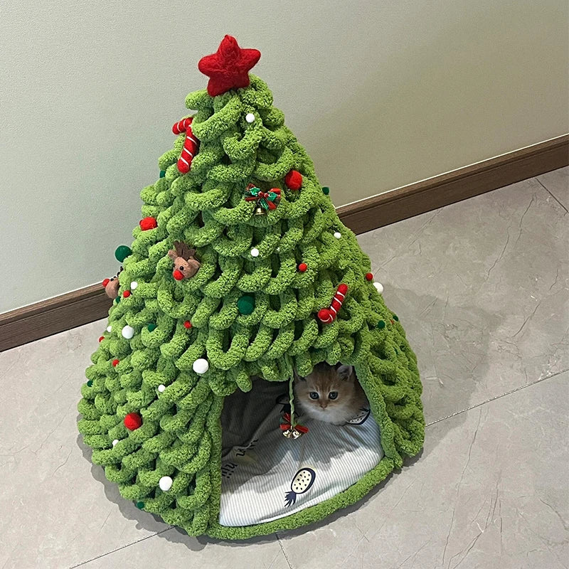 Christmas Tree Cat Bed – Cozy Winter Nest for Cats & Kittens - Bitora