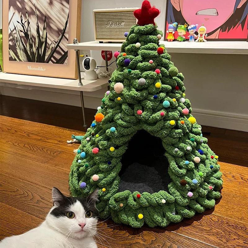 Christmas Tree Cat Bed – Cozy Winter Nest for Cats & Kittens - Bitora