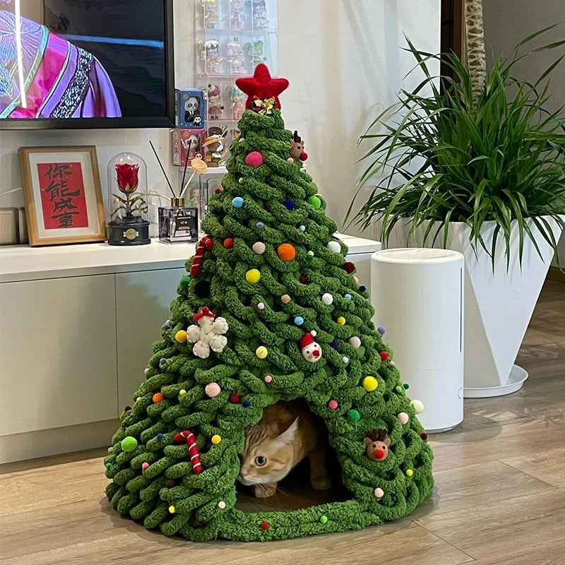 Christmas Tree Cat Bed – Cozy Winter Nest for Cats & Kittens - Bitora