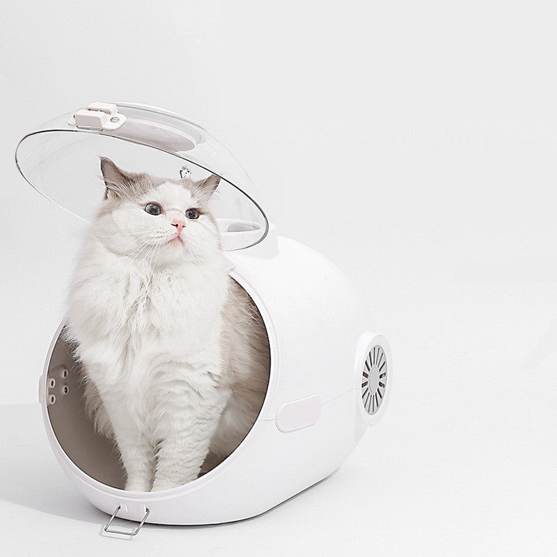 Ventilated submarine cat carrier bag interior for cats
